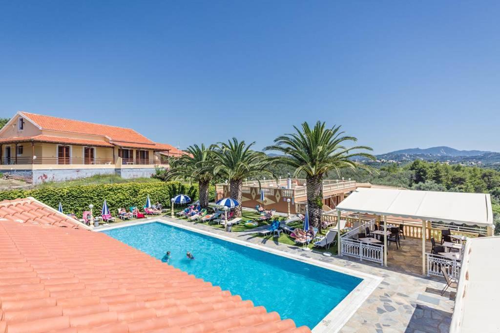 Kapetanios Apartments Agios Stefanos Avliotes  Екстер'єр фото